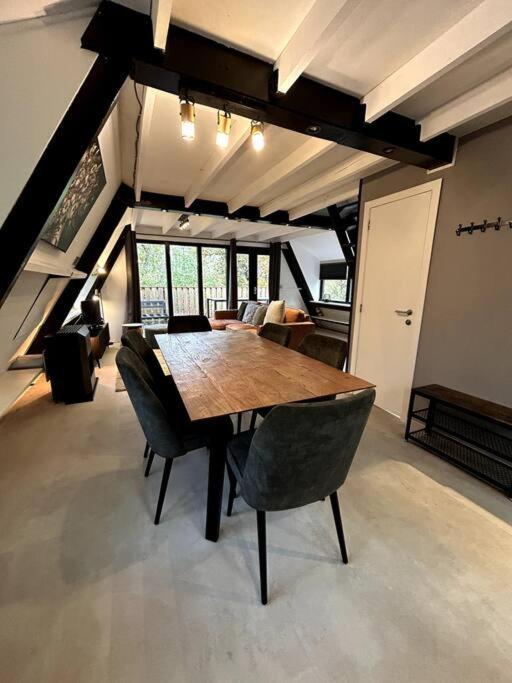 Chaleureux Chalet A ดูร์บี ภายนอก รูปภาพ