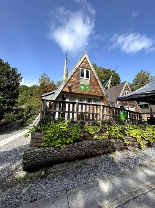 Chaleureux Chalet A ดูร์บี ภายนอก รูปภาพ