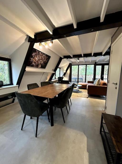 Chaleureux Chalet A ดูร์บี ภายนอก รูปภาพ